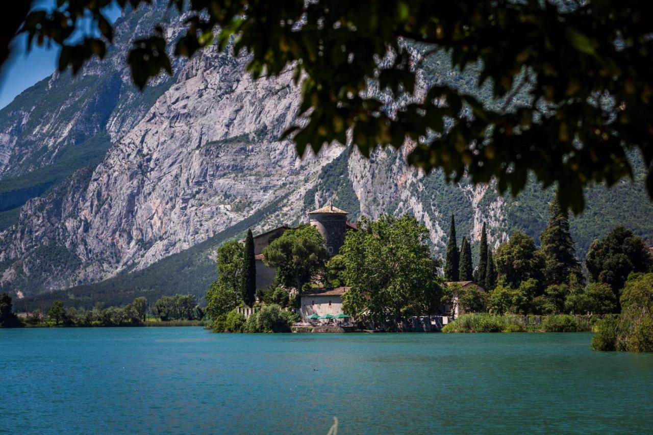Hotel Due Laghi Padergnone Exterior foto