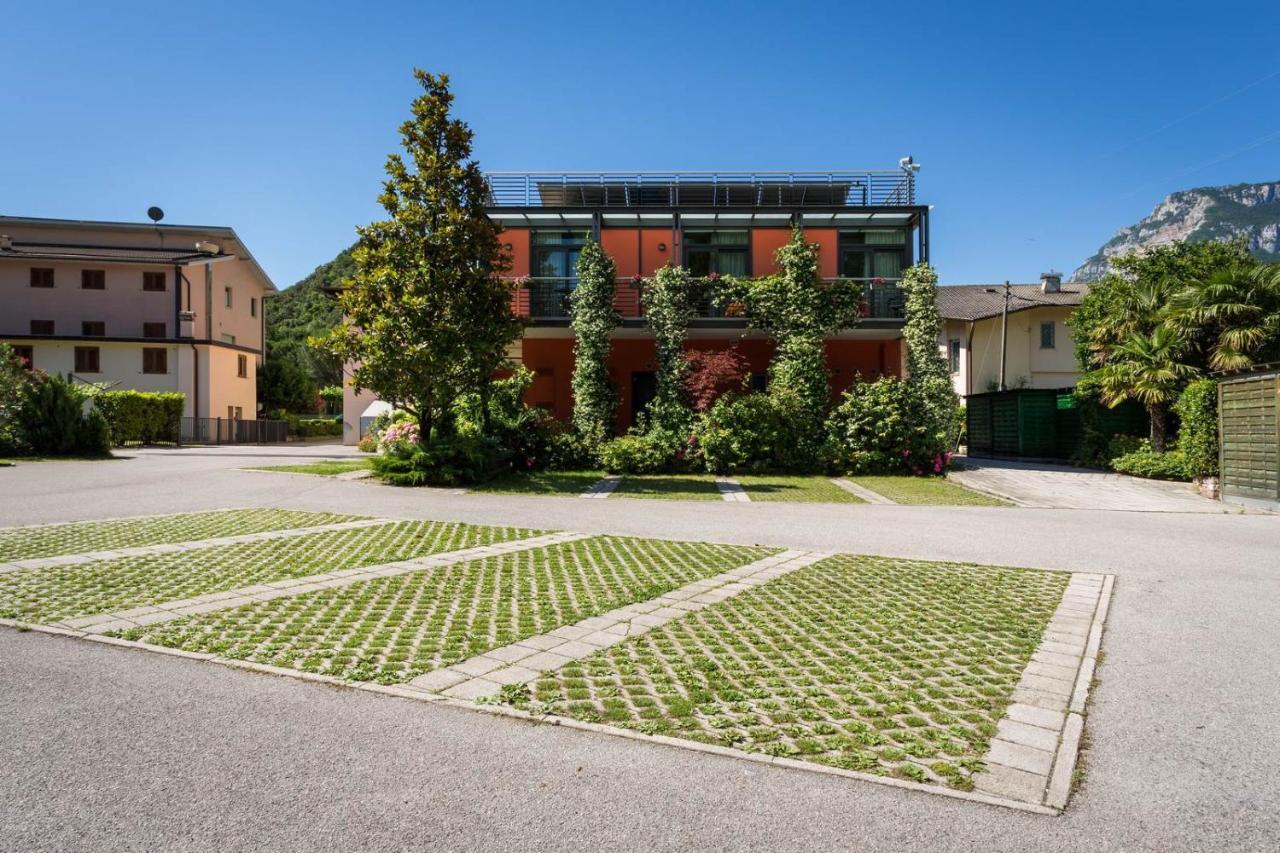 Hotel Due Laghi Padergnone Exterior foto