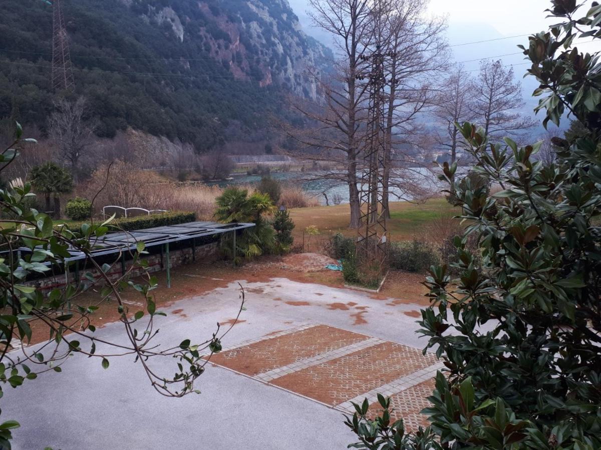 Hotel Due Laghi Padergnone Exterior foto